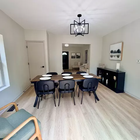 Dining - 3444 19th Ave, Moline, IL 61265 photo 1 of 2