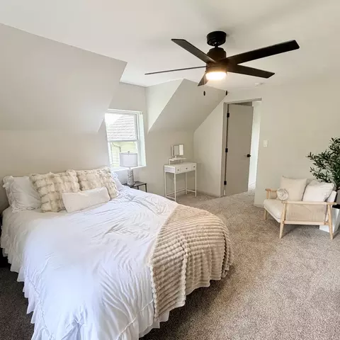 Bedroom - 3444 19th Ave, Moline, IL 61265 photo 1 of 5