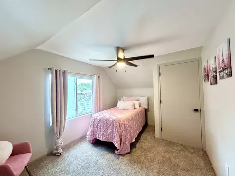 Bedroom - 3444 19th Ave, Moline, IL 61265 photo 2 of 5