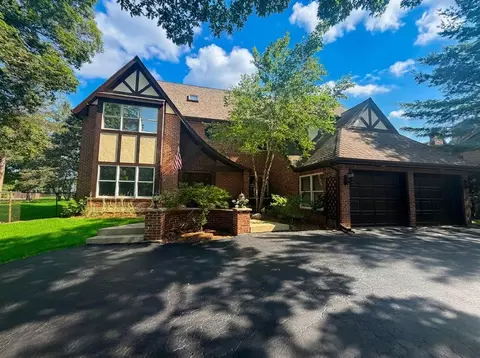 2104 Devon Ave, Park Ridge, IL 60068 photo 2