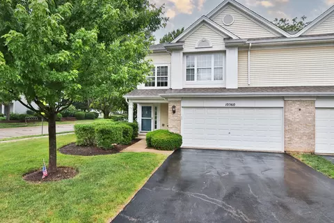 10560 Wakefield Ln, Huntley, IL 60142