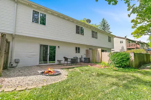 Exterior - 102 Pine Cir, Cary, IL 60013 photo 2 of 5