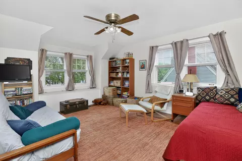 Bedroom - 319 E Jefferson Ave, Wheaton, IL 60187 photo 2 of 3