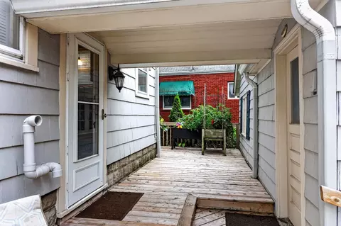 Exterior - 319 E Jefferson Ave, Wheaton, IL 60187 photo 2 of 4