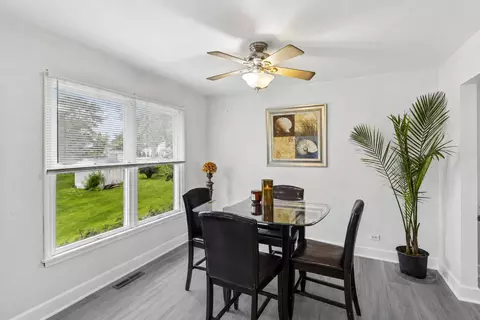 Dining - 810 Jennifer Ct, Algonquin, IL 60102 photo 1 of 1