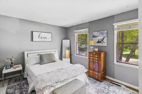 Bedroom - 810 Jennifer Ct, Algonquin, IL 60102 photo 2 of 3