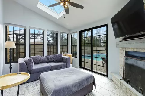 Living - 1430 Keystone Ave, River Forest, IL 60305 photo 3 of 4