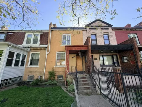10609 S Champlain Ave, Chicago, IL 60628