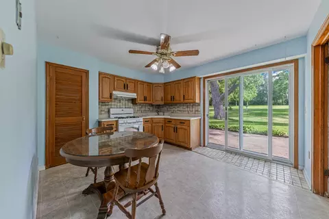 Kitchen - 11455 192nd St, Mokena, IL 60448 photo 1 of 2