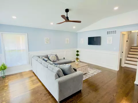 Living - 14237 Minerva Ave, Dolton, IL 60419 photo 1 of 2