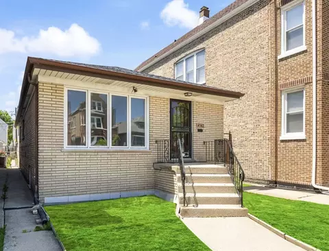 4542 S Mozart St, Chicago, IL 60632