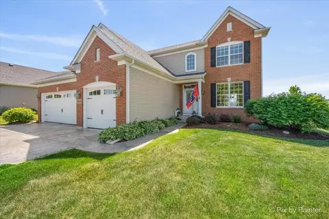 9145 Sawyer St, Huntley, IL 60142