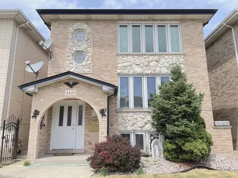 4440 W 55th St, Chicago, IL 60632