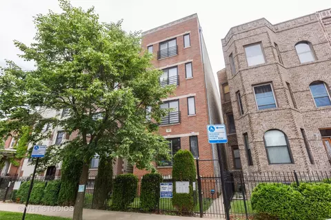 4815 S Champlain Ave #2, Chicago, IL 60615