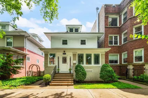 6537 N Greenview Ave, Chicago, IL 60626