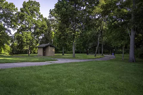 Exterior - 2648 Arrowhead Dr, Pingree Grove, IL 60140 photo 2 of 7