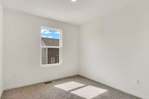 Bedroom - 2648 Arrowhead Dr, Pingree Grove, IL 60140 photo 4 of 5
