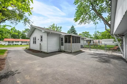 Exterior - 113 Conley Cir, Bloomington, IL 61701 photo 4 of 7