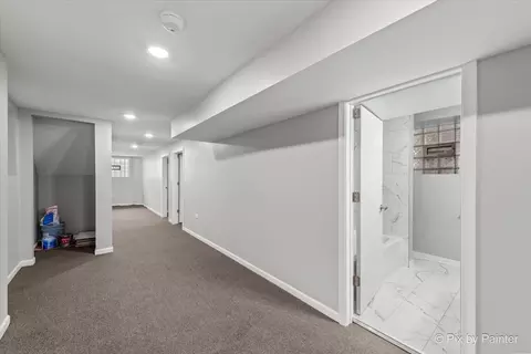 Entry Way - 6802 S Champlain Ave, Chicago, IL 60637 photo 6 of 12