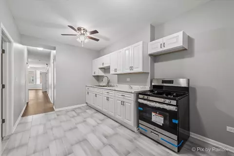 Entry Way - 6802 S Champlain Ave, Chicago, IL 60637 photo 11 of 12
