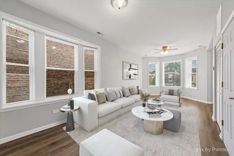 Living - 6802 S Champlain Ave, Chicago, IL 60637 photo 4 of 4