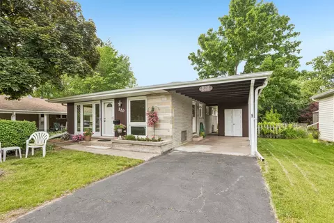 Exterior - 220 Voltz Rd, Northbrook, IL 60062 photo 9 of 9