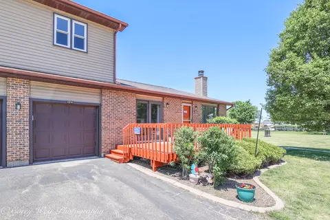 1841 Kerrybrook Ct #1841, Sycamore, IL 60178