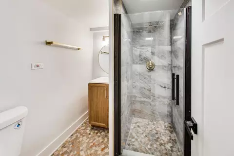 Bath - 524 E 90th St, Chicago, IL 60619 photo 2 of 3