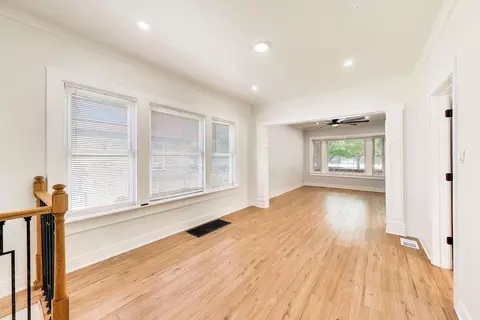 Living - 524 E 90th St, Chicago, IL 60619 photo 4 of 7