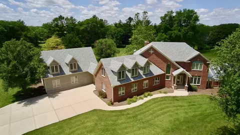 24409 W Park River Ln, Shorewood, IL 60404