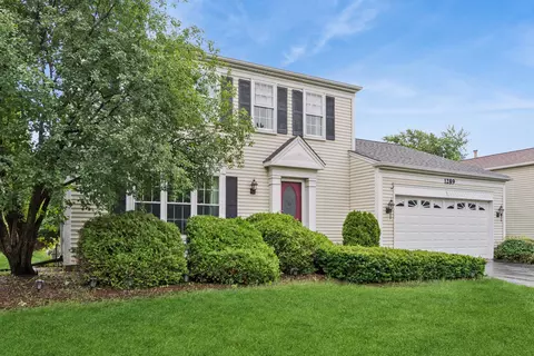 1289 Narragansett Dr, Carol Stream, IL 60188