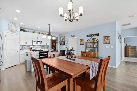 Dining - 2956 Harnish Dr, Algonquin, IL 60102 photo 2 of 2