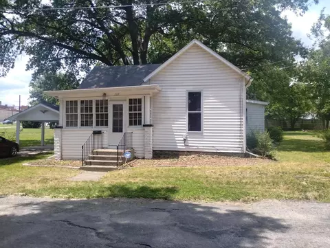 207 N 8th St, Mount Vernon, IL 62864