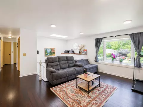 Living - 1606 Wilson Ave, Wheaton, IL 60189 photo 1 of 2