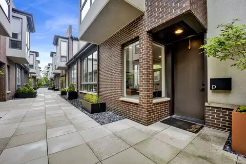 1757 N Paulina St #P, Chicago, IL 60622