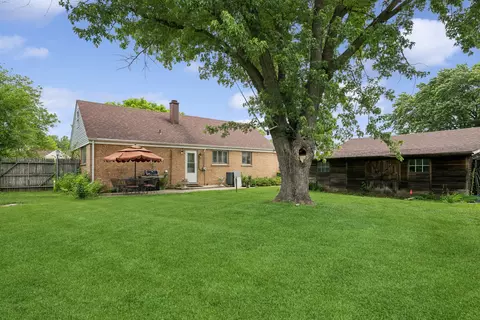 99 Fox Ln, Wheeling, IL 60090 photo 18
