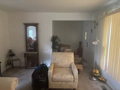 Living - 16537 Spangler Rd, Plainfield, IL 60586 photo 2 of 4