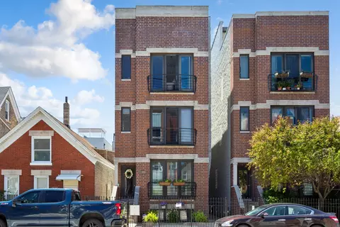 2449 W Augusta Blvd #3, Chicago, IL 60622