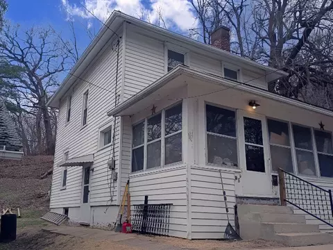 18 Walnut St, Savanna, IL 61074