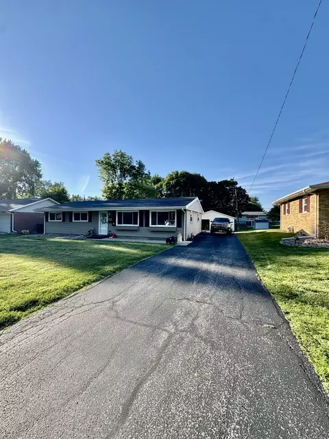 Other - 326 Rowe Dr, Bloomington, IL 61701 photo 1 of 6