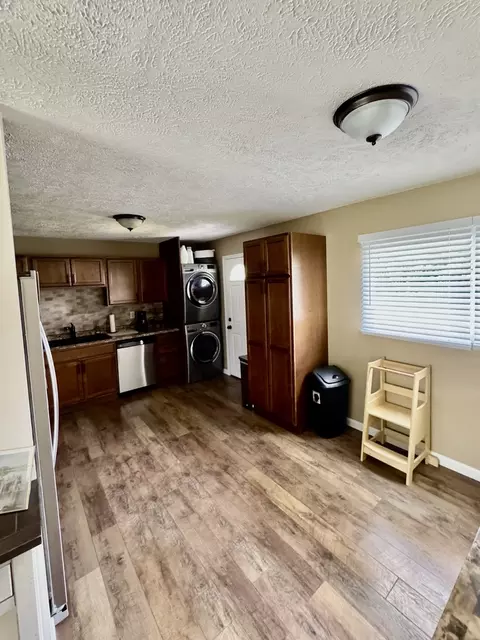 Kitchen - 326 Rowe Dr, Bloomington, IL 61701 photo 3 of 4