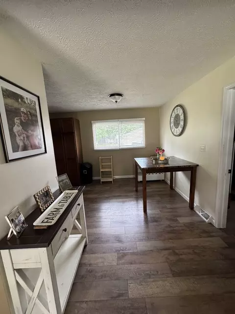 Entry Way - 326 Rowe Dr, Bloomington, IL 61701 photo 2 of 2