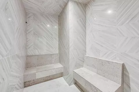 Bath - 363 E Wacker Dr #2709, Chicago, IL 60601 photo 5 of 5