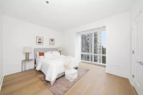 Bedroom - 363 E Wacker Dr #2709, Chicago, IL 60601 photo 1 of 2