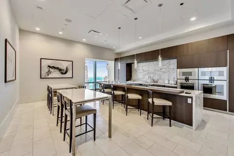 Kitchen - 363 E Wacker Dr #2709, Chicago, IL 60601 photo 3 of 5