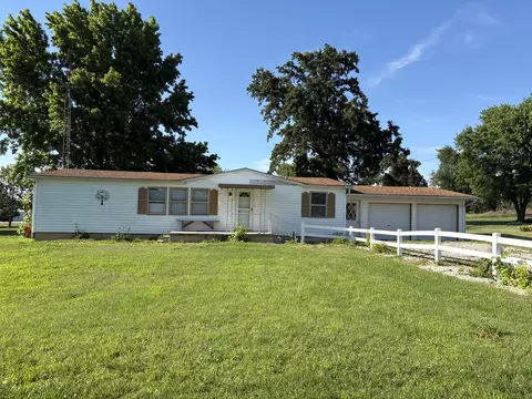 173 Greenview Rd, Centralia, IL 62801