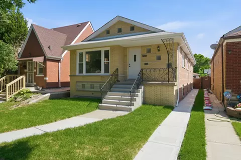 3907 W Marquette Rd, Chicago, IL 60629