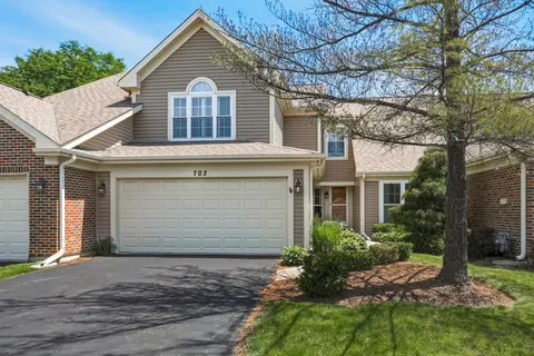 702 Clover Hill Ct, Elk Grove Village, IL 60007
