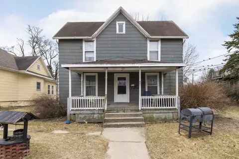 251 W Homer St, Freeport, IL 61032