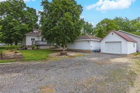 Exterior - 316 E Cleveland St, Cullom, IL 60929 photo 13 of 13